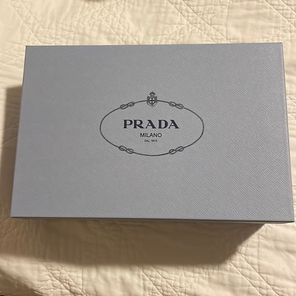 Prada sling back leather heels 400 obo